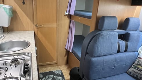 Michele  – 6 REISEPLÄTZE / 6 SCHLAFPLÄTZE 4 immer bereit 