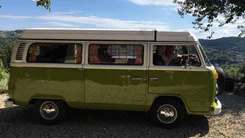 Retro VW T2B Camper droombus - technically top!