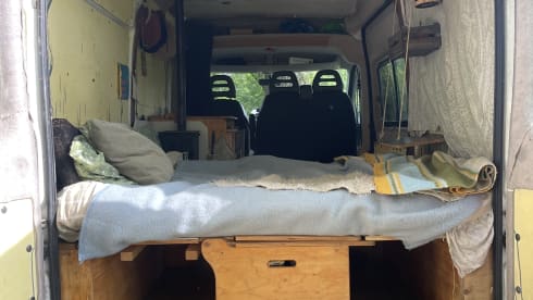Citroen Jumper L2H2 with a stove!