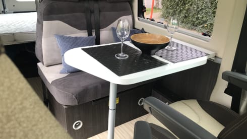 Benni – Bus camper built in 2021 for rent in Kontich.