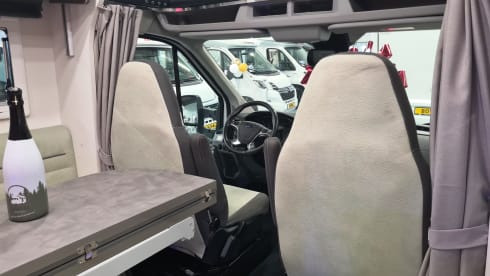 Camper vrijheid op top niveau – 4p Challenger semi-integrated from 2019