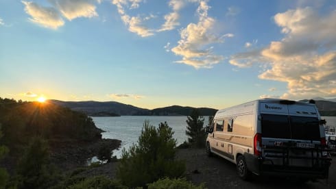 Benimar of 2019 - Compact yet spacious for a family of 4p