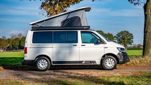 Volkswagen T5 Camperbus 4 persons 
