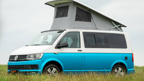 Two-toner  – Bakker Bus camper 2 pers. two-toner / off-grid