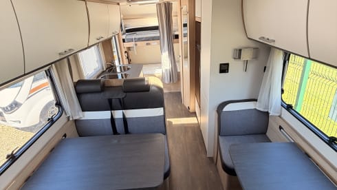 Vinnie – 6 berth Sunlight alcove from 2019
