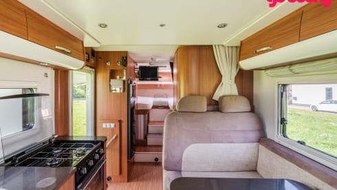 Kikker  – 5p Adria Mobil integrated uit 2011