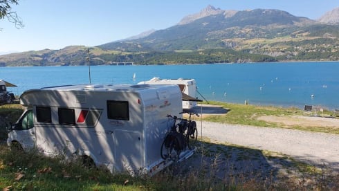 Loft On Wheels 5.0 – Recent automatic camper for 4 people