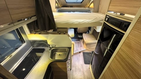 Adria – Luxury Adria Matrix 670 SBC Platinum Camper 