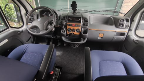 Nice compact camper with spacious kitchen
