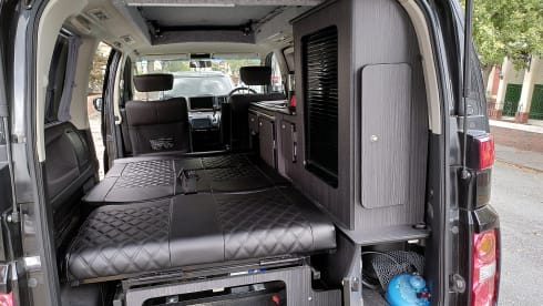 Nessie – Nissan Elgrand - Sleeps 2 - Brand new conversion