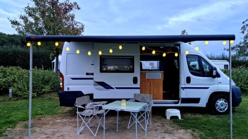 2p Fiat bus uit 2009