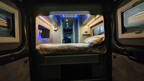 Cherry – Our luxurious 2 berth, 4 belts!