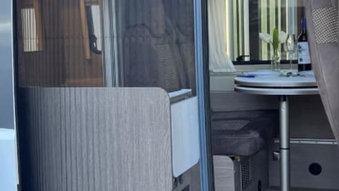 Luxury Pössl bus camper 640 with length beds