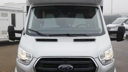 1. Ford Benimar Cocoon 463 for 4 persons (Model 2022)