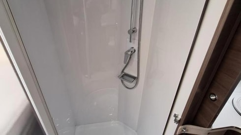 5 peroons familie camper – 5p Fiat integrated uit 2017