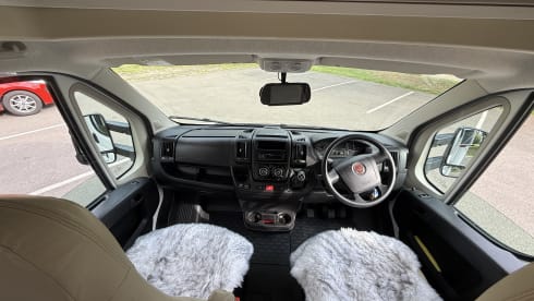 Hoggy express  – 7 berth motorhome
