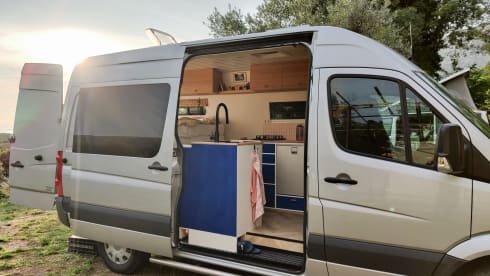Miep – Miep: comfortable off-grid camper!