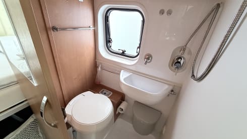 Campy – Roller Team Livingstone campervan | Low mileage | Ideal for 2 people