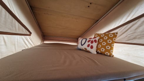 Yesweekend – Van by Domenico