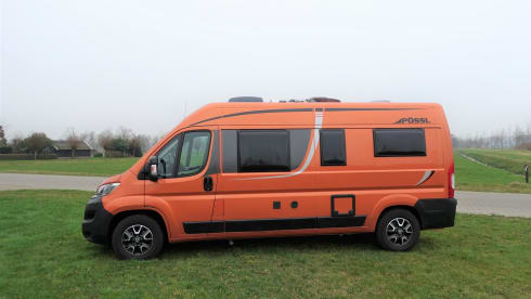Oranje Boven – Pössl Camperbus 2 Win R Plus from 2019 with 163 HP and Euro6