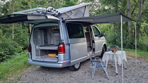 Zilveren Zwerver – Volkswagen camper (2018) - automatic 