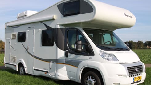 7p Hymer alcove from 2012
