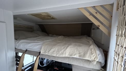 Last minute (-20%): Nice and complete camper for rent!