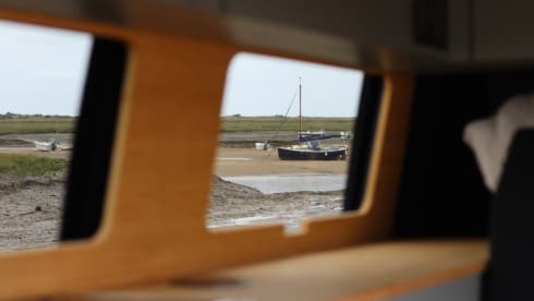 Samphire – 2023 Volkswagen T6.1 Manual