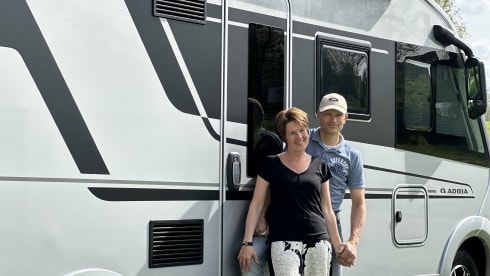 Adria Sonic Supreme 700 DL 9 DSG – New Adria Sonic Supreme 700DL 180 HP 9DSG (2024)