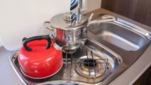 Luca – Luca – Motorhome – Sleeps 6 – Travels 6 (Dublin)