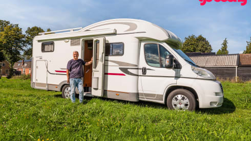 Kikker  – 5p Adria Mobil integrated uit 2011
