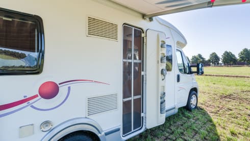 De bergveroveraar – 4p Challenger semi-integrated from 2009