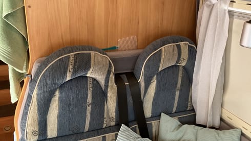 Beautiful Adria camper; single beds, air conditioning and large garage