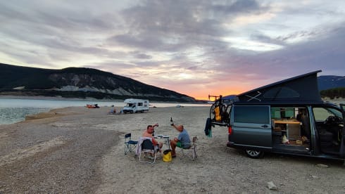NOUVEAU VW CALIFORNIA AVEC PORTE-VÉLOS