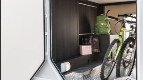 Modern 21 Reg Rollerteam Zefiro 665 4 Berth Luxury Motorhome