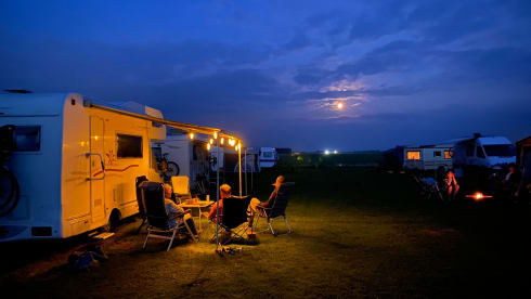 Visma Voiture – Cozy camper with bunk bed