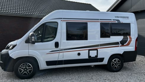 2 Weinsberg 540 Fire buscamper 2025 automatic