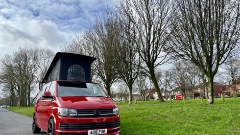 VW T6 Transporter Pop-Top Campervan