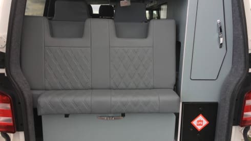 Loulabelle  – 4 berth Volkswagen campervan from 2017
