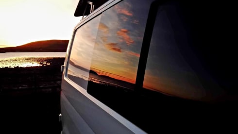 SCOTTISH EXPLORER T6 – VW POP TOP CAMPER 4 BERTH