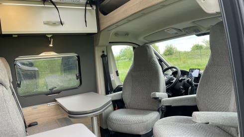 ADRIA Twin 640SLB Supreme AUTOMATIC