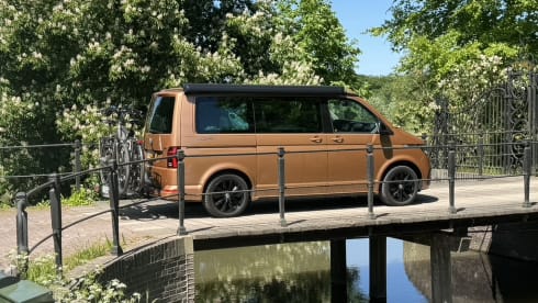 4pers Volkswagen California Ocean 4 Motion (4 Wheel Drive Automatic 2021)