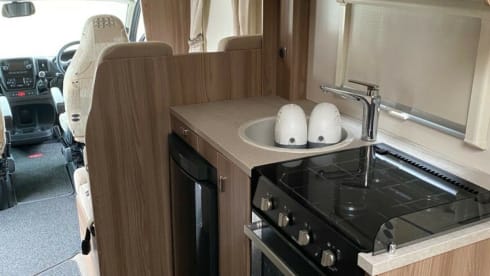 Top Spec 4 Berth Family Motorhome (4seatbelts)