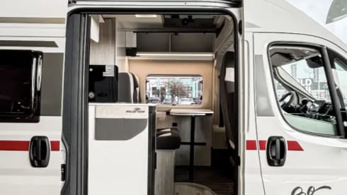 4p volledig uitgeruste campervan - NIEUW!