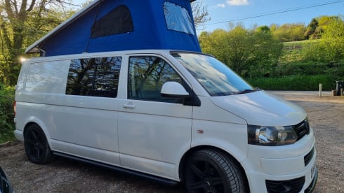 Compass – 4 berth Volkswagen campervan from 2011
