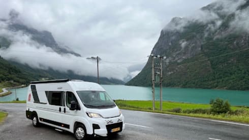 Buscamper – Sun Living V65 SL BUSCAMPER (2025) 3-seater