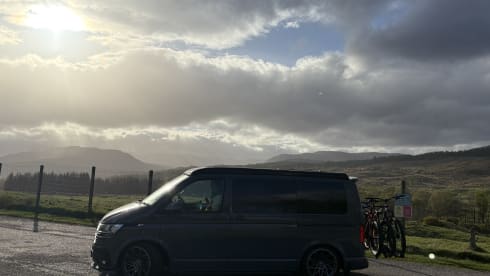 Roma – Luxury Automatic VW Campervan 4 Berth (can deliver to Inverness)