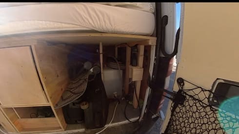 Auto Explorer – 2 berth Automatic Mercedes-Benz Sprinter 