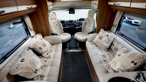 Heasman Holiday MotorHome – 4 Berth Peugeot integrated from 2015