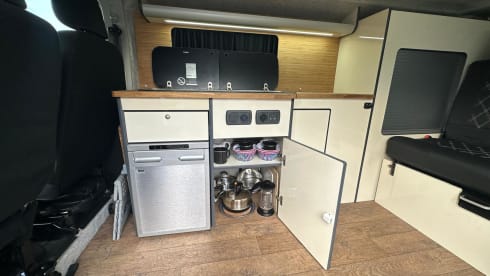 Skye3, 4 berth campervan with pop top